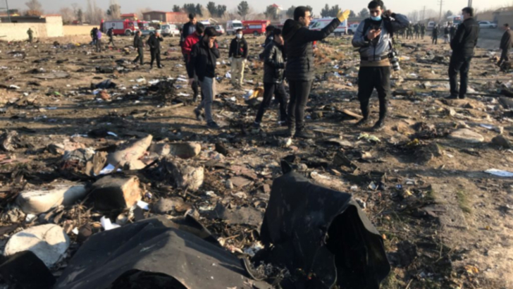 Rămășițele avionului ucrainean cu 176 de pasageri, doborât de o rachetă iraniană